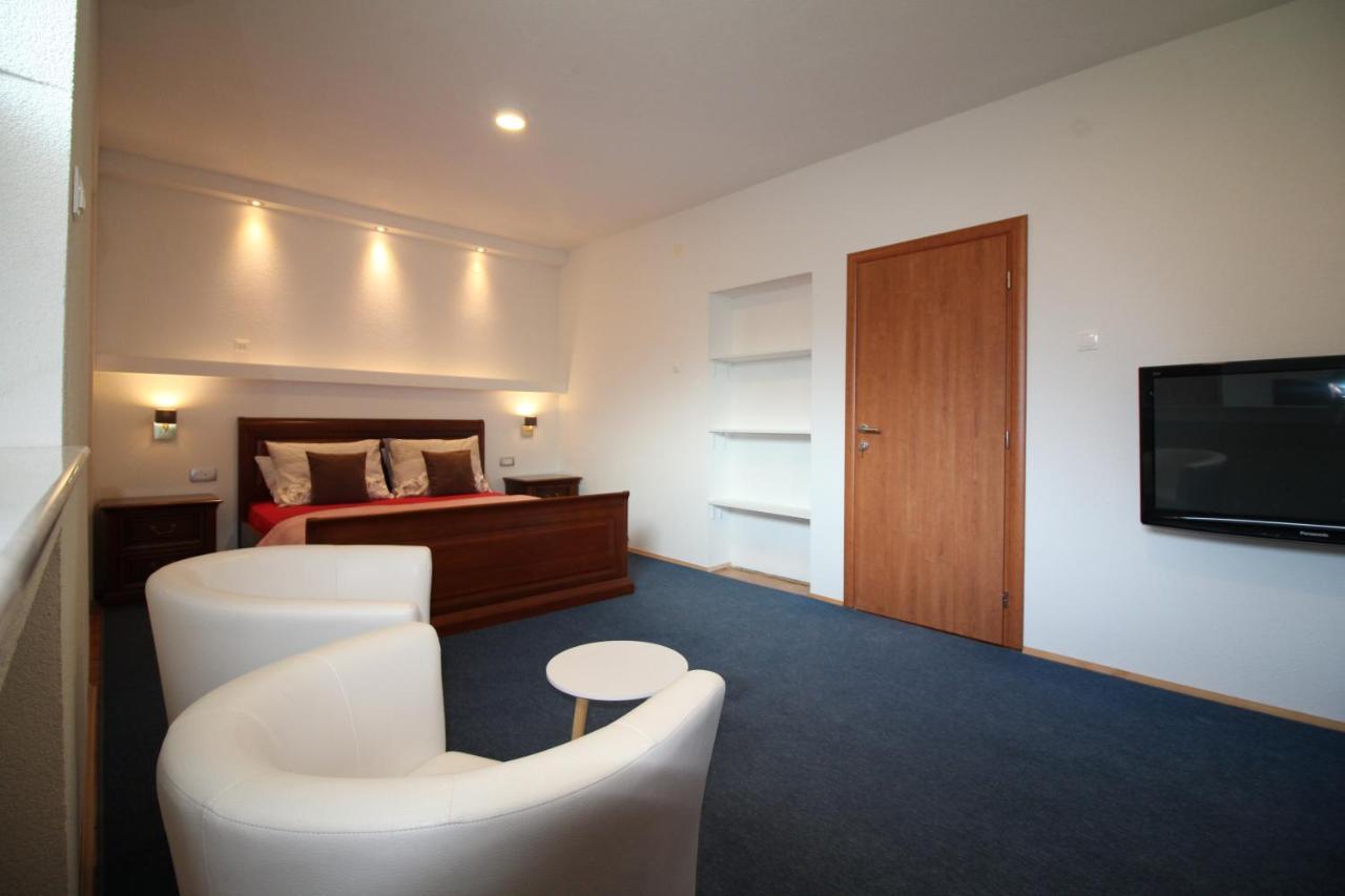 Apartment City Centre Free Parking 1&2 Floor Макарска Екстериор снимка