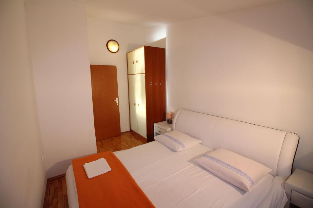Apartment City Centre Free Parking 1&2 Floor Макарска Екстериор снимка