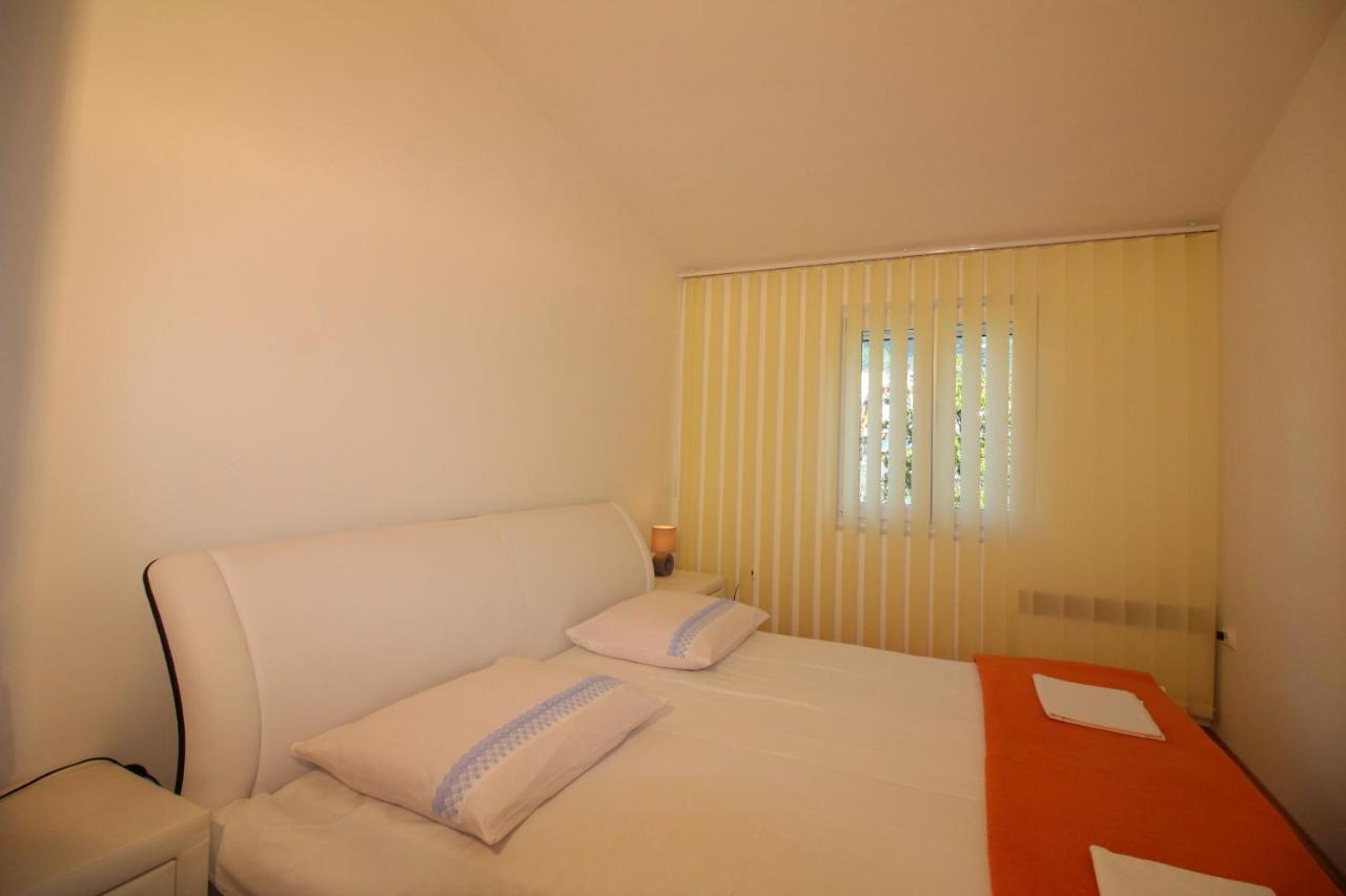 Apartment City Centre Free Parking 1&2 Floor Макарска Екстериор снимка