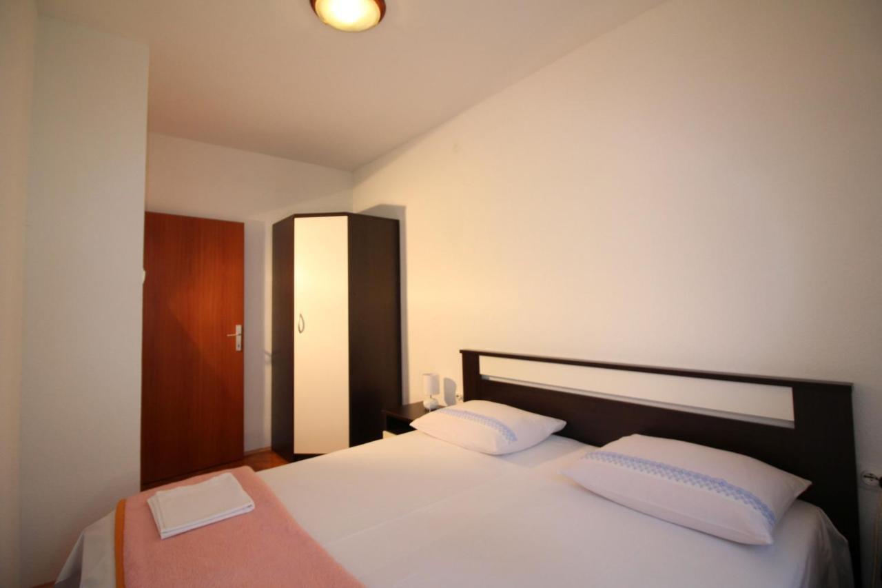 Apartment City Centre Free Parking 1&2 Floor Макарска Екстериор снимка